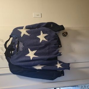 ee:some blue with white stars sweater